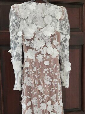 Elliatt | Dresses | Elliatt Ivory Beige Bella Long Sleeve Textured Knit  Dress | Poshmark